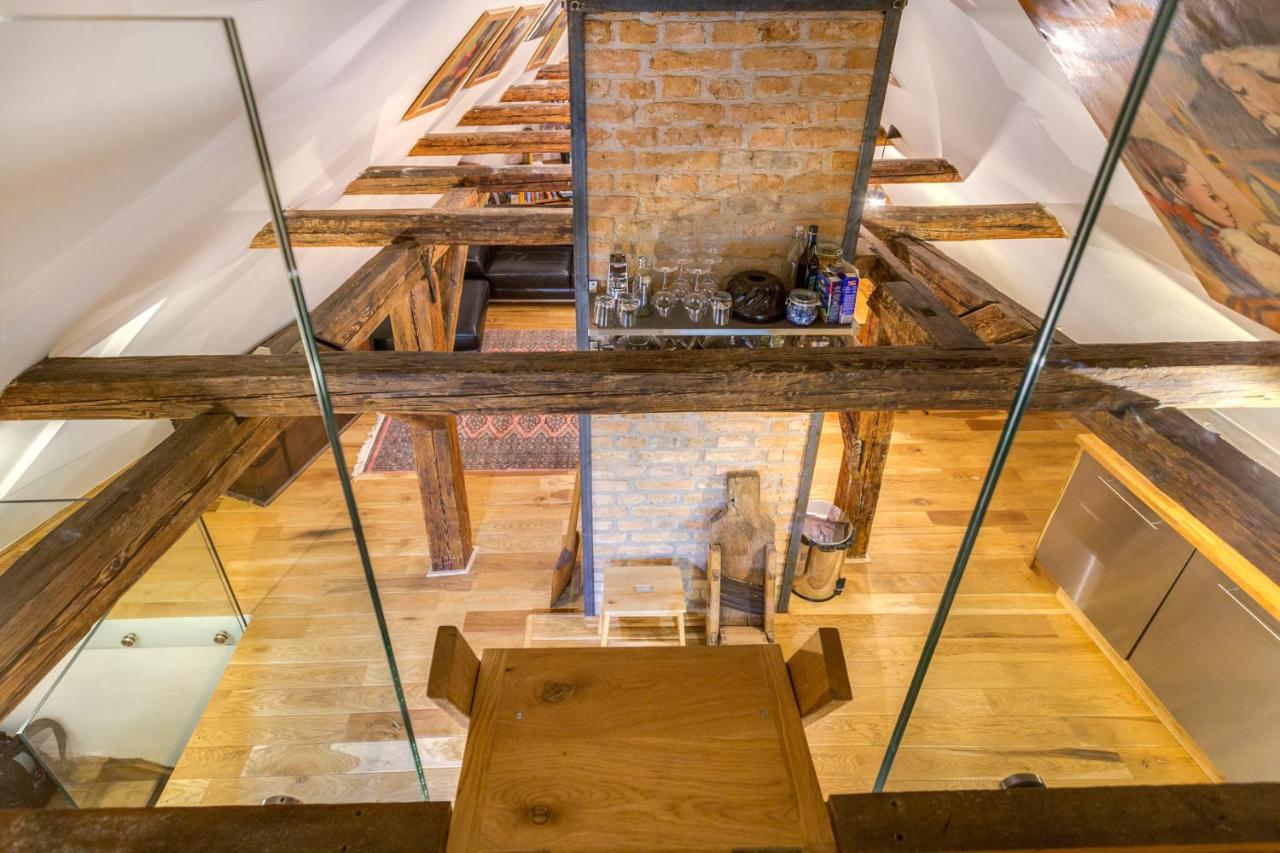 Apartment No.59 *
